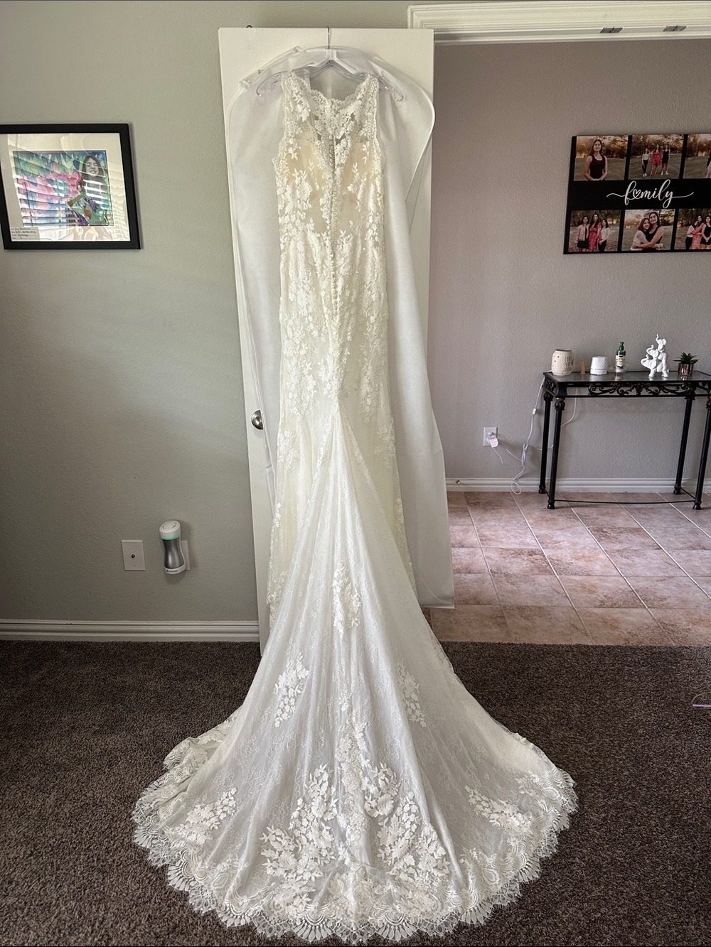 Stella York Ivory Lace Fit-and-Flare Bridal Gown - Picture 3 of 6